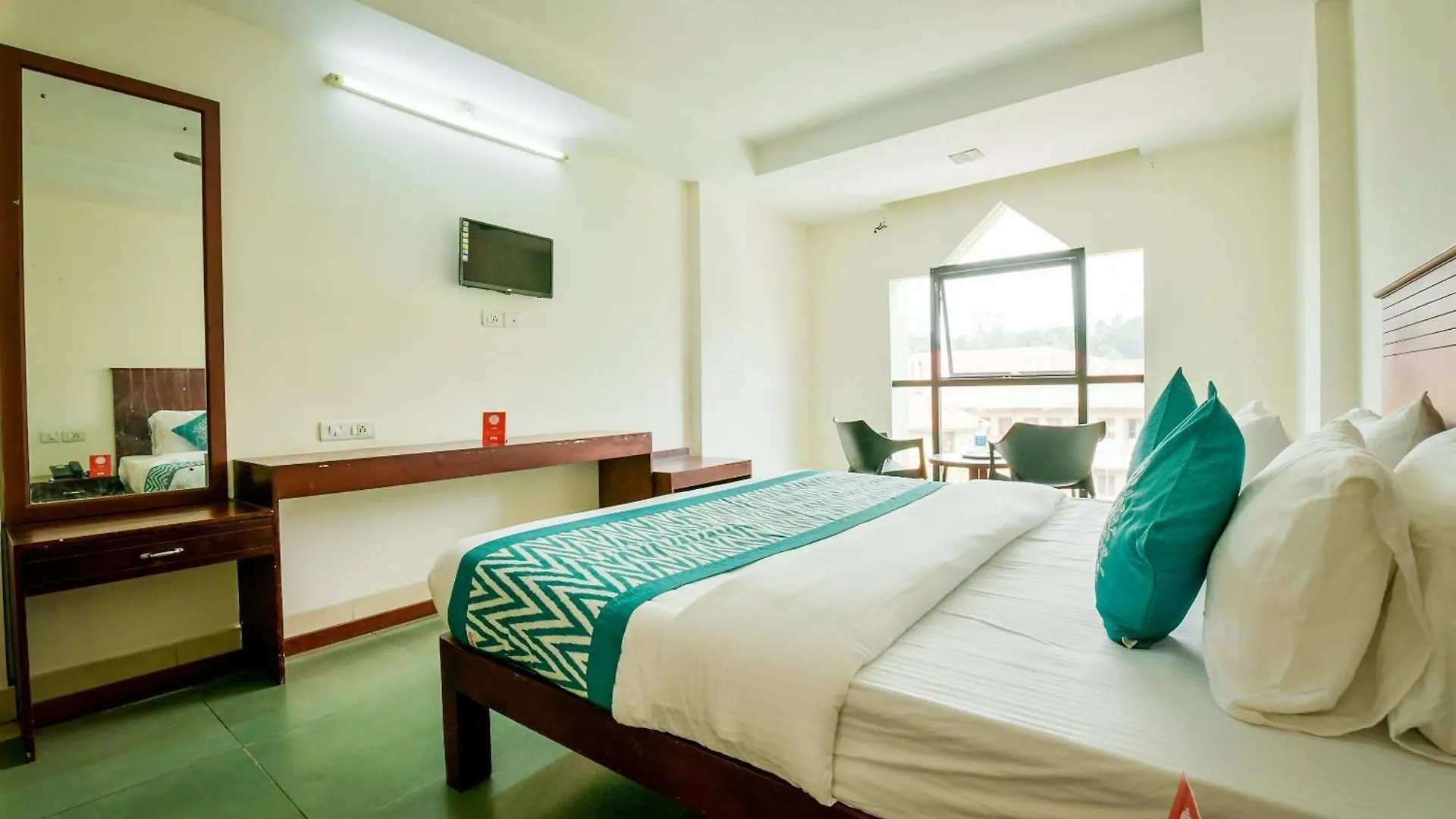 Oyo 15226 Crystal Residency Hotel Kalpatta