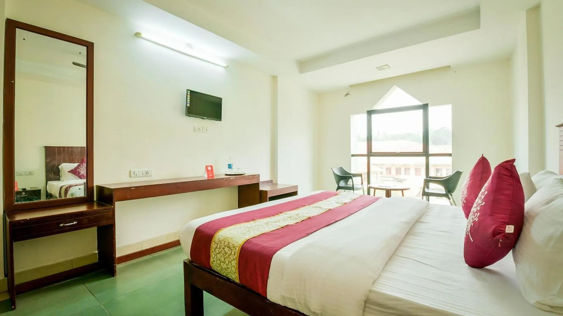 Oyo 15226 Crystal Residency Hotel Kalpatta